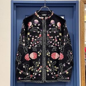 Elegant embroidery Jacket with Floral Embroidery